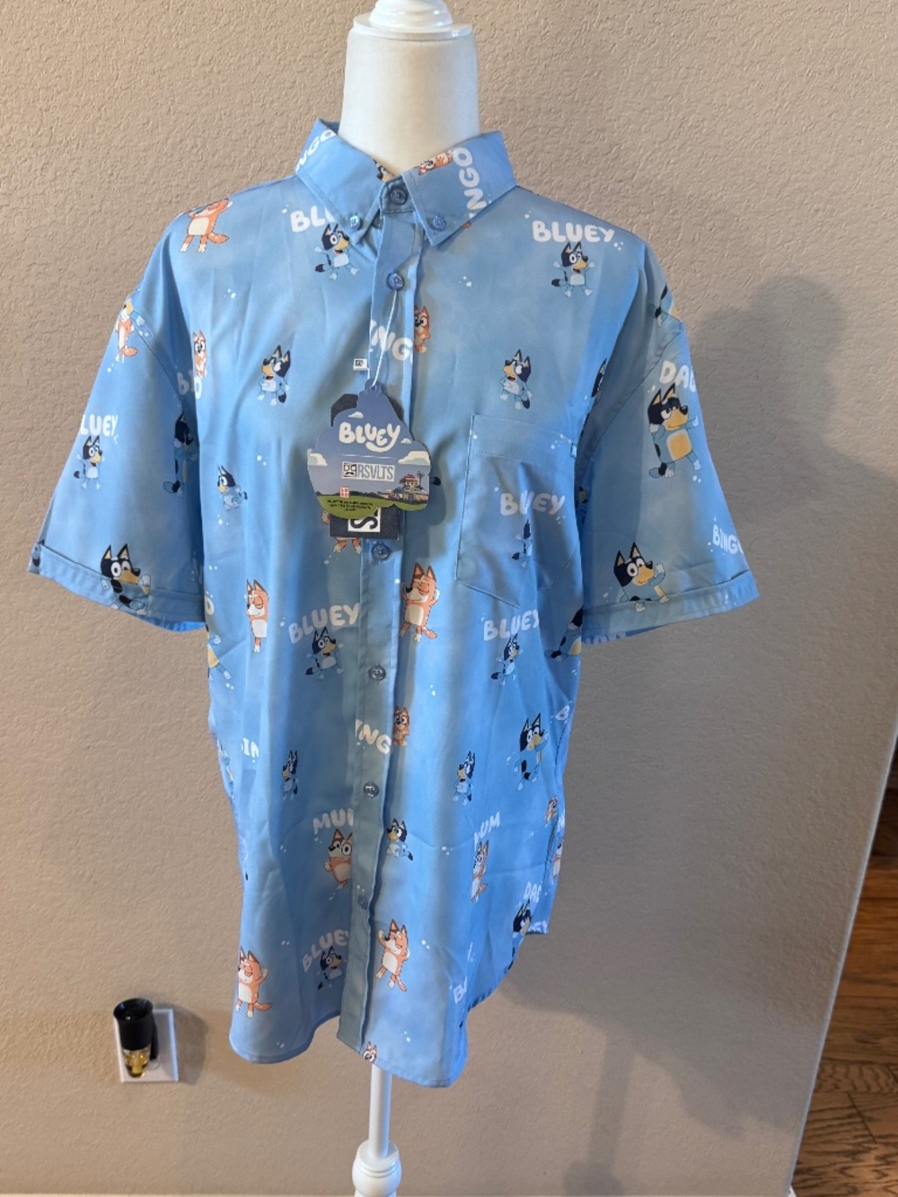 RSVLTS Bluey Shirt Large Meet The Heelers Kunuflex Short Sleeve Button NEW